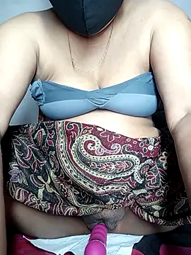 Snapshot of LushVamp chatting on 02-10-26, 02:43 LushVamp online show from 02-10-26, 02:43