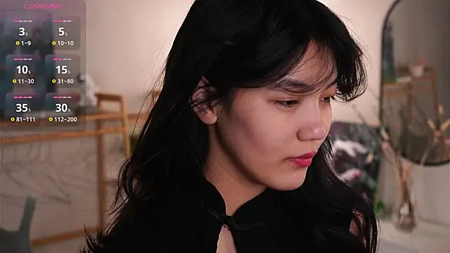 MoiraEger online show from 10-11-25, 05:11