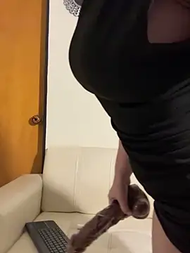 Amy ruizz online show from 04-23-26, 10:36