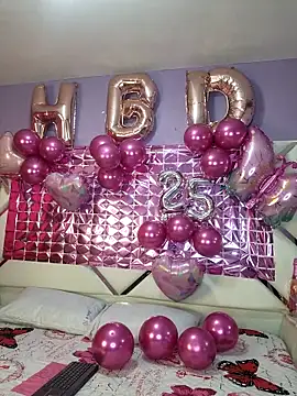 Snapshot of CrisMarulanda chatting on 10-19-25, 07:03 CrisMarulanda online show from 10-19-25, 07:03