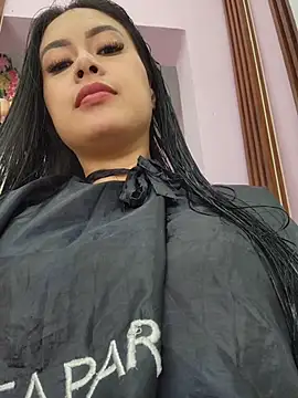 Snapshot of CrisMarulanda chatting on 11-19-25, 04:07 CrisMarulanda online show from 11-19-25, 04:07