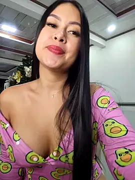 Snapshot of CrisMarulanda chatting on 11-20-25, 04:12 CrisMarulanda online show from 11-20-25, 04:12