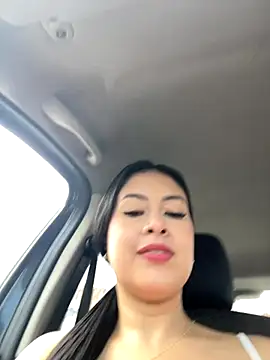 Snapshot of CrisMarulanda chatting on 11-26-25, 03:13 CrisMarulanda online show from 11-26-25, 03:13