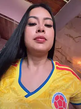 CrisMarulanda online show from 06-17-26, 05:58