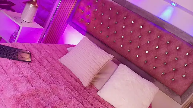MylaDreams online show from 07-28-26, 03:24