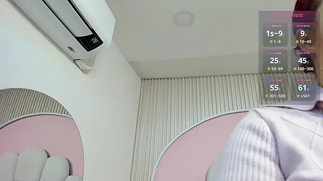 hinata dolly online show from 10-24-25, 08:00