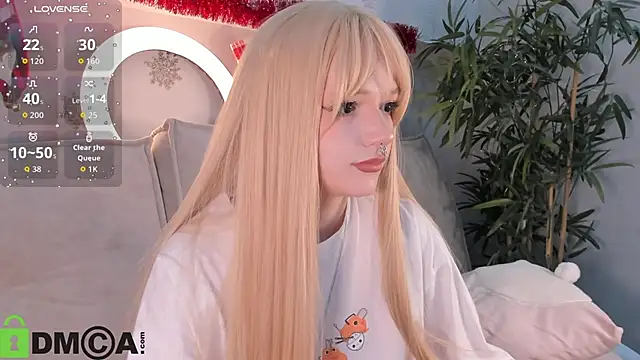 Snapshot of Molly_Platt chatting on 01-11-26, 09:14 Molly Platt online show from 01-11-26, 09:14