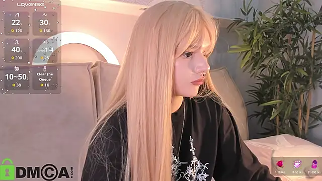 Snapshot of Molly_Platt chatting on 01-15-26, 09:14 Molly Platt online show from 01-15-26, 09:14