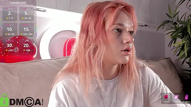 Snapshot of Molly_Platt chatting on 02-09-26, 09:13 Molly Platt online show from 02-09-26, 09:13