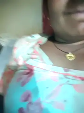 aunty sumy online show from 04-28-26, 03:00