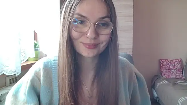 LooveELLYx online show from 04-11-26, 06:18