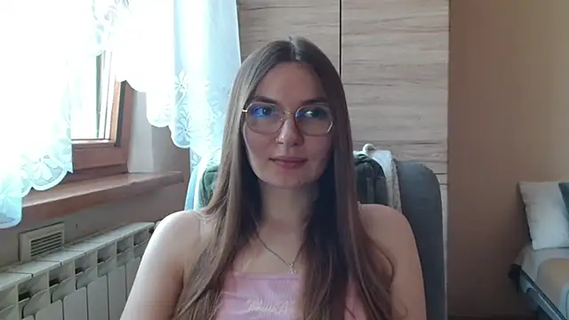 LooveELLYx online show from 07-03-26, 06:31