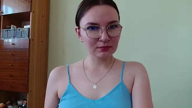 LooveELLYx online show from 07-09-26, 06:28