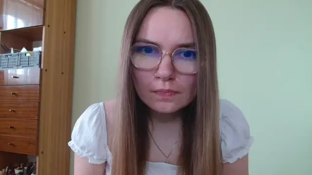 LooveELLYx online show from 07-23-26, 06:33