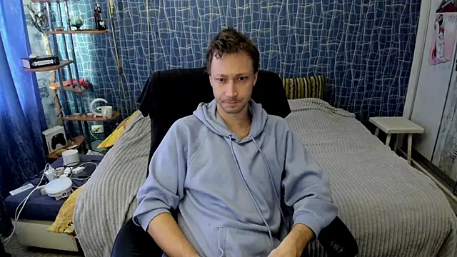 CuteBoy228 online show from 04-13-26, 09:04