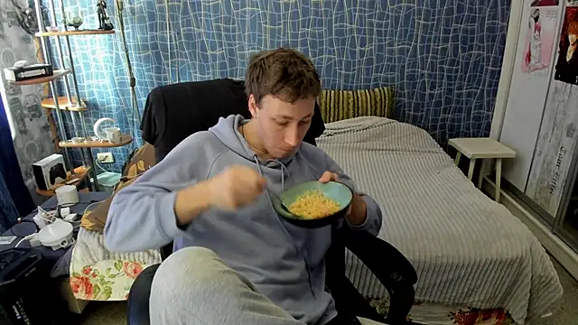 CuteBoy228 online show from 04-17-26, 10:18