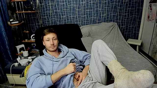 CuteBoy228 online show from 04-26-26, 11:46