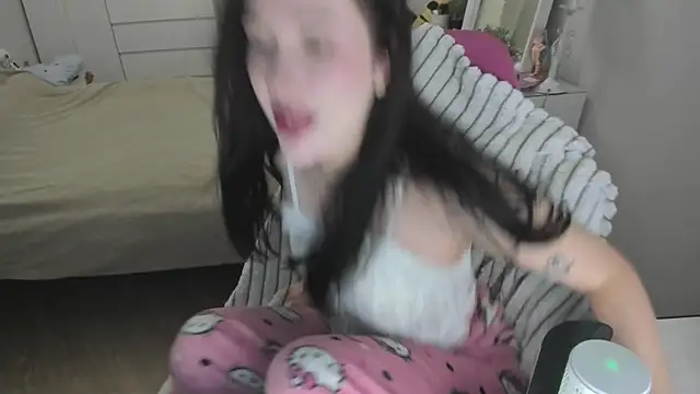 Snapshot of saadnesstyan chatting on 01-12-26, 10:42 saadnesstyan online show from 01-12-26, 10:42