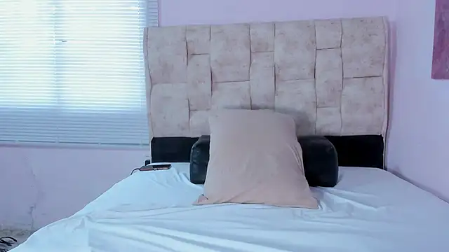 kethe love  online show from 04-04-26, 09:01