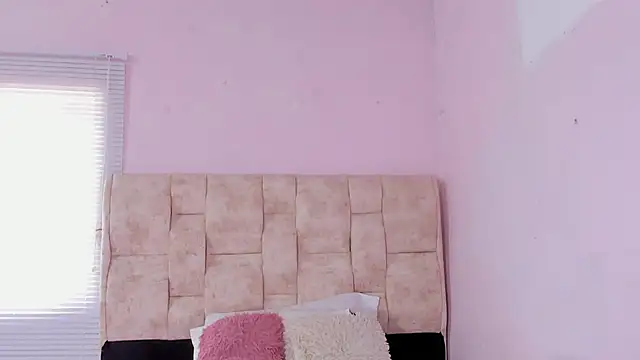 kethe love  online show from 04-29-26, 07:42