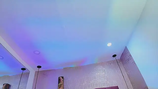 Snapshot of LexieBloom chatting on 09-25-25, 03:54 LexieBloom online show from 09-25-25, 03:54