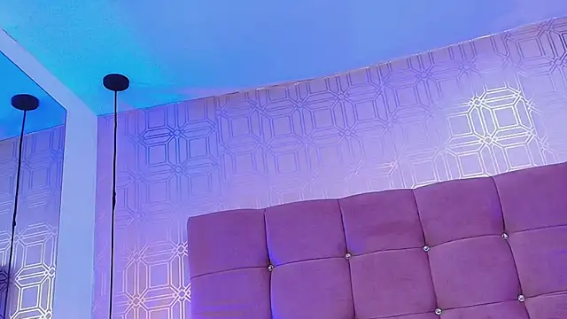 Snapshot of LexieBloom chatting on 11-14-25, 03:49 LexieBloom online show from 11-14-25, 03:49