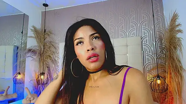 Snapshot of LexieBloom chatting on 03-02-26, 05:19 LexieBloom online show from 03-02-26, 05:19