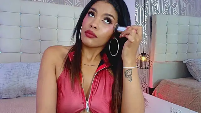LexieBloom online show from 04-30-26, 03:57