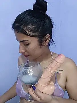 karinnahotdirty online show from 05-22-26, 11:21