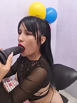 karinnahotdirty online show from 06-19-26, 10:13