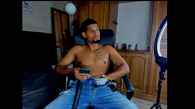 Snapshot of yurgaki_21 chatting on 03-01-26, 02:13 yurgaki 21 online show from 03-01-26, 02:13