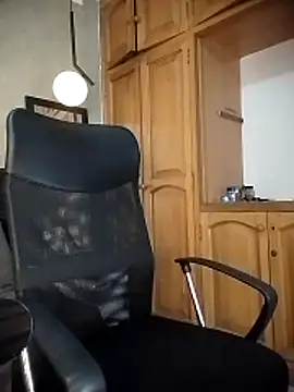 Snapshot of yurgaki_21 chatting on 03-07-26, 03:14 yurgaki 21 online show from 03-07-26, 03:14