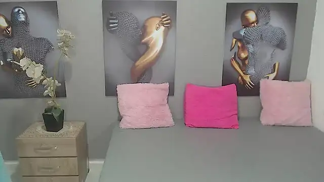 AntonellaBlanc online show from 04-28-26, 03:44