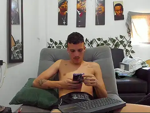 Latins Boss online show from 07-10-26, 05:48