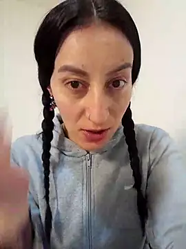 Oriana111 online show from 10-24-25, 12:56