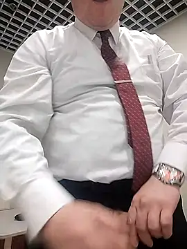 Snapshot of BigCristh79 chatting on 11-23-25, 05:29 BigCristh79 online show from 11-23-25, 05:29