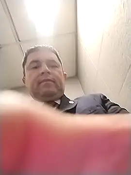 Snapshot of BigCristh79 chatting on 12-13-25, 08:25 BigCristh79 online show from 12-13-25, 08:25