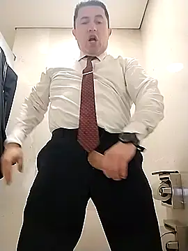 Snapshot of BigCristh79 chatting on 02-08-26, 01:36 BigCristh79 online show from 02-08-26, 01:36