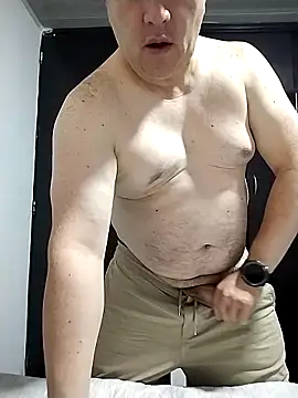 Snapshot of BigCristh79 chatting on 02-27-26, 08:42 BigCristh79 online show from 02-27-26, 08:42