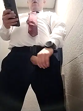 Snapshot of BigCristh79 chatting on 02-28-26, 08:48 BigCristh79 online show from 02-28-26, 08:48