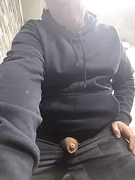 Snapshot of BigCristh79 chatting on 03-15-26, 04:29 BigCristh79 online show from 03-15-26, 04:29