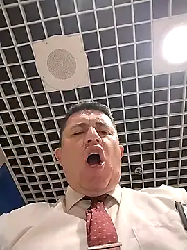 BigCristh79 online show from 04-26-26, 02:42