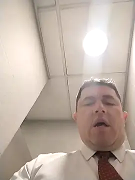 BigCristh79 online show from 04-29-26, 07:34