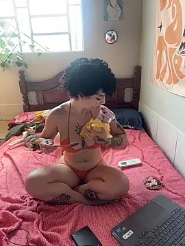 Snapshot of CamillyBlum chatting on 11-12-25, 07:46 CamillyBlum online show from 11-12-25, 07:46