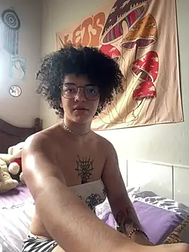 Snapshot of CamillyBlum chatting on 03-08-26, 04:00 CamillyBlum online show from 03-08-26, 04:00