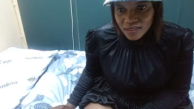 sexythae32 online show from 02-08-26, 04:32