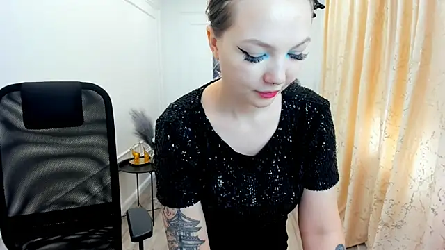MariaRobinsone online show from 06-14-26, 12:07