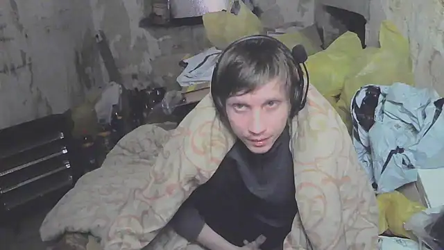Snapshot of makarov1993 chatting on 04-30-26, 05:47 makarov1993 online show from 04-30-26, 05:47