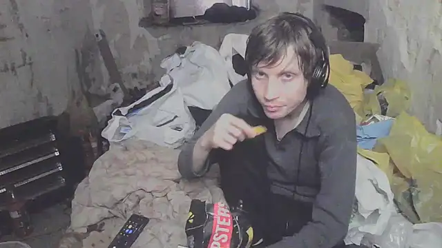 Snapshot of makarov1993 chatting on 05-19-26, 02:01 makarov1993 online show from 05-19-26, 02:01