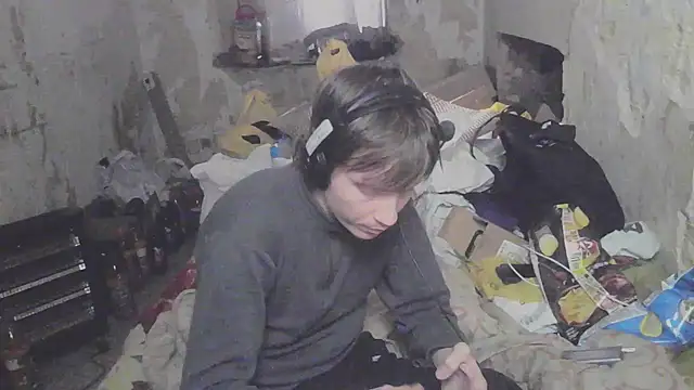 Snapshot of makarov1993 chatting on 05-24-26, 01:49 makarov1993 online show from 05-24-26, 01:49